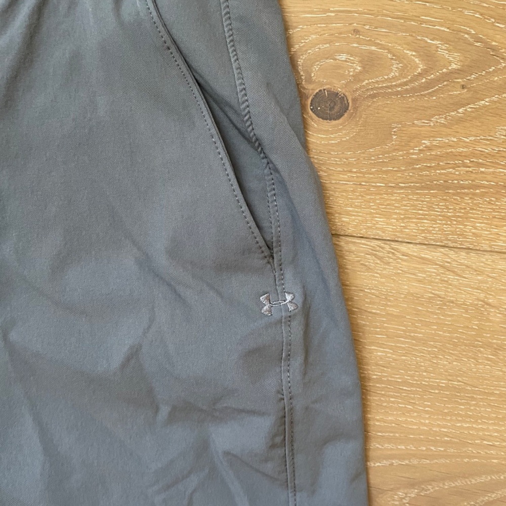 A bundle of 3 Men’s Under Armour, UA Drive Tapered shorts in great condition! - Picture 8 of 16